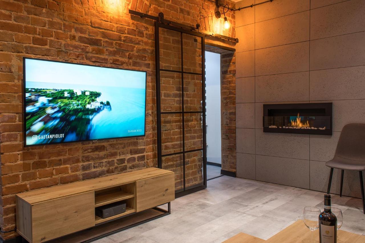 Apartament Black Loft Nysa Bagian luar foto